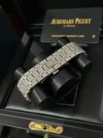 Audemars Piguet Royal Oak 26331BC Replica Watch Frosted-Gold 41mm - Image 8