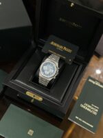 Audemars Piguet Royal Oak 26331BC Replica Watch Frosted-Gold 41mm - Image 2