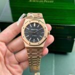 Audemars Piguet Replica Watch Royal Oak 15400 Gold Wrapped Black Dial ZF 41mm - Image 2