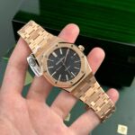 Audemars Piguet Replica Watch Royal Oak 15400 Gold Wrapped Black Dial ZF 41mm - Image 3
