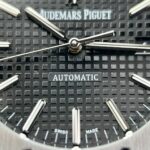 Audemars Piguet Replica Watch Royal Oak 15400ST Black Dial Rubber Strap 41mm - Image 5