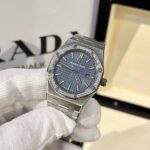 Audemars Piguet Royal Oak Replica Watch With Diamond 33mm - Image 2
