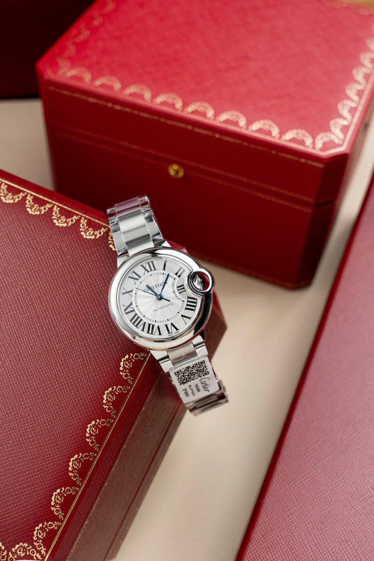 Dong-Ho-Cartier-Ballon-Bleu-W6920046-Replica-11-Mat-Trang-Day-Kim-Loai-Nha-May-AF-36mm-10.jpg Cartier Ballon Bleu W6920046 Replica Watch White Dial Metal Wire AF Factory 36mm - Image 1