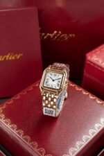 Cartier Panthere W2PN0007 White Dial Fake Watch Rose Gold 27x37mm