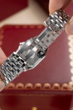 Cartier Clone Watch Panthere WGPN0007 Women White Dial 27x37mm - Image 9