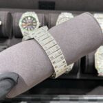 Cartier Santos Best Replica Watch With Full Natural Diamond VVS Blue Dial 39.8mm - Image 7