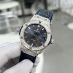 Hublot Replica 11 Watch With Full Diamond Case Blue HB Factory 38mm - Image 4