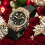 Hublot Big Bang One Click Black Dial Replica Watches Gold Wrapped + Moissanite Diamonds Baguette 39mm - Image 4