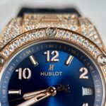 Hublot Big Bang One Click Replica Watch Blue Dial With Moissanite Diamond 39mm - Image 5