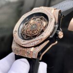 Hublot Big Bang Sang Bleu King Gold Replica Watch Diamond 44mm - Image 3