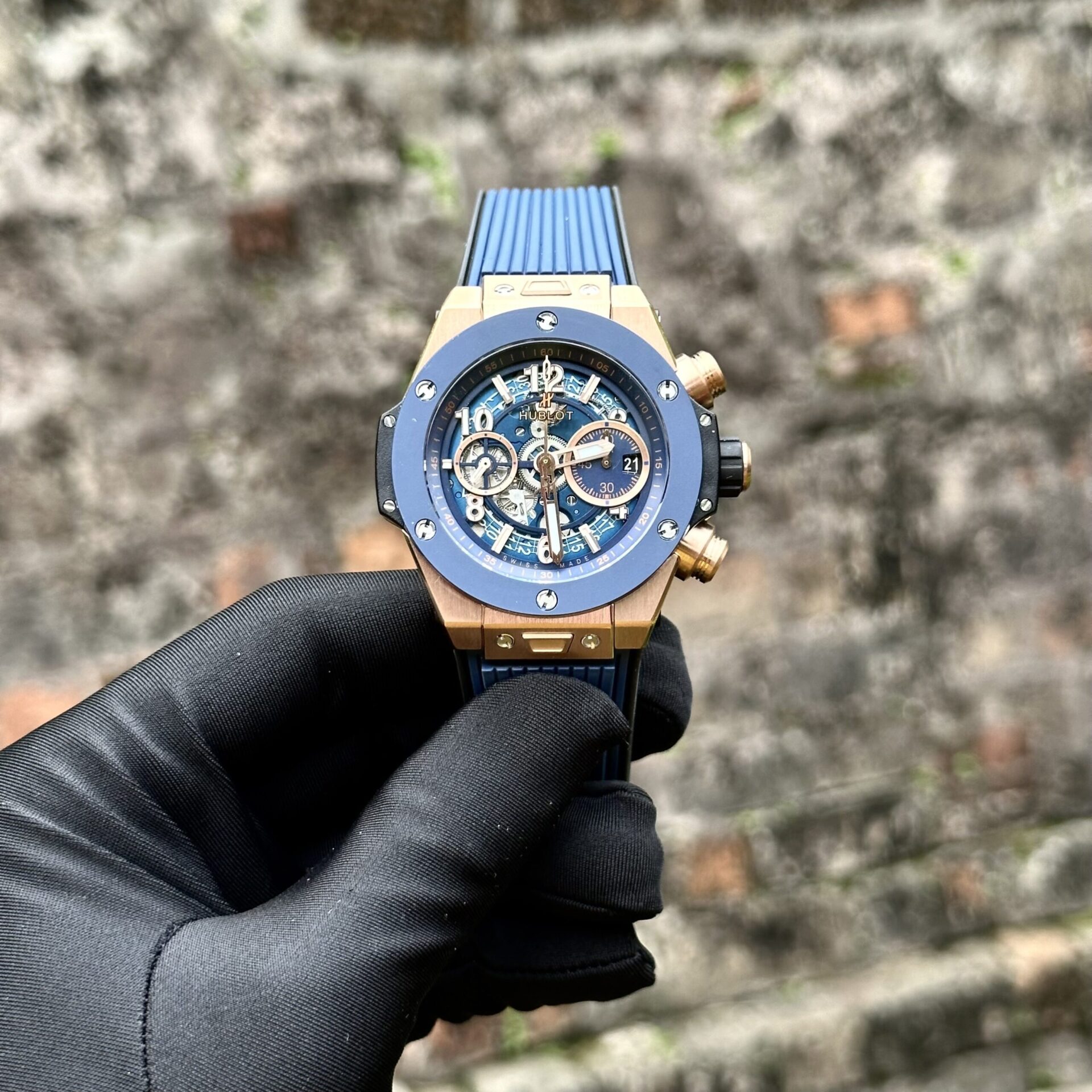 Dong-Ho-Hublot-Big-Bang-Unico-Mau-Xanh-Duong-Replica-11-44mm-6-scaled-1.jpg Hublot Replica Watch Big Bang Unico King Gold Blue Ceramic Benzel 44mm - Image 1