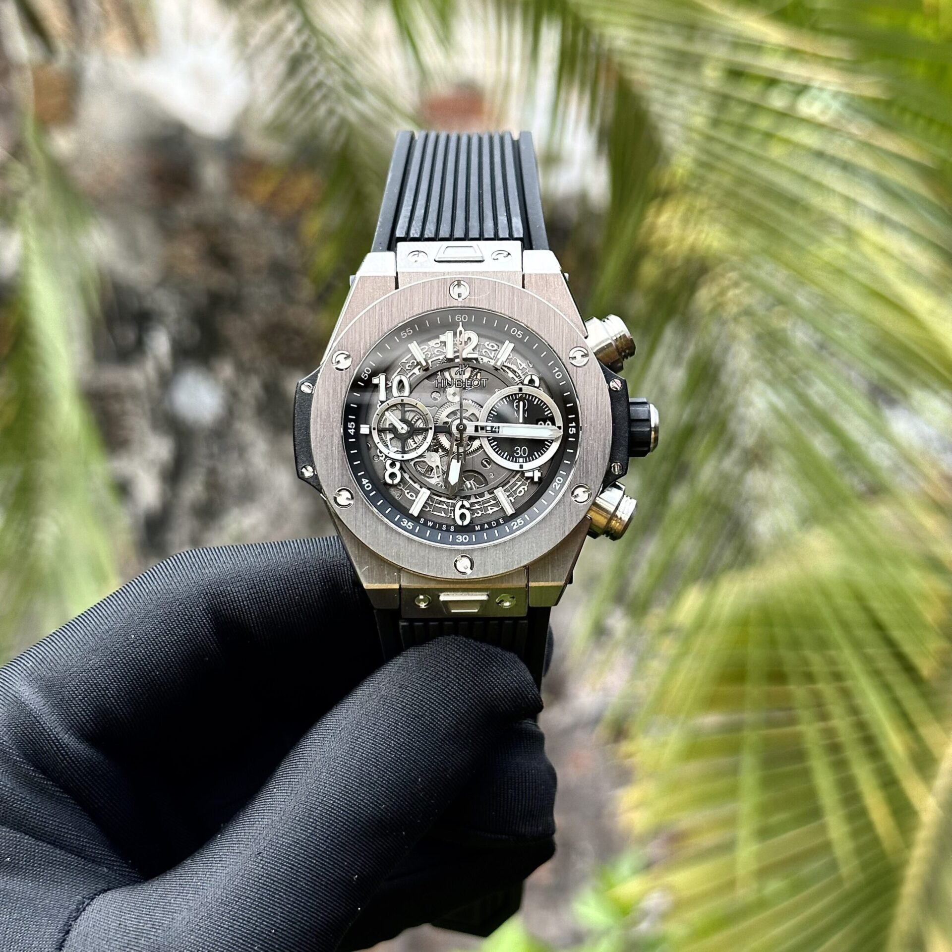 Dong-Ho-Hublot-Big-Bang-Unico-Titanium-Replica-11-Mau-Den-44mm-5-scaled-1.jpg Hublot Replica Watches Big Bang Unico Titanium Black Rubber Strap 44mm - Image 1