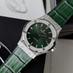 Hublot Classic Fusion Replica Watch Green Dial HB Factory 42mm - Image 3