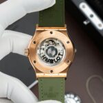 Hublot Classic Fusion King Gold Replica Watch Green Dial Movement SW300 Swiss Made 42mm - Image 7