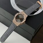 Hublot Classic Fusion King Gold Replica Watches Gray Dial Diamonds CZ HB Factory 42mm - Image 2