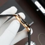 Hublot Classic Fusion King Gold Copies Watch Black Dial Movement SW300 Crocodile Leather Strap 42mm - Image 6