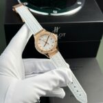 Hublot Classic Fusion King Gold Replica Watch Womens White HB Factory 33mm - Image 2