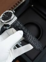 Hublot Classic Fusion Black Dial Imitation Watches Custom Natual Diamonds Automatic SW300 Movement 42mm - Image 11