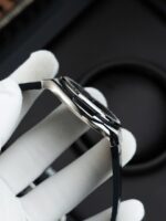 Hublot Classic Fusion Black Dial Imitation Watches Custom Natual Diamonds Automatic SW300 Movement 42mm - Image 7