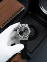 Hublot Classic Fusion Gray Dial Imitation Watches Custom Natual Diamonds Automatic SW300 Movement 42mm - Image 2