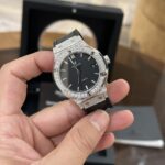 Hublot Classic Fusion Rep 1:1 Watch With Diamond Bezel Black HB Factory 38mm - Image 3