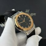Hublot Classic Fusion Replica Watches Black Dial King Gold Bezel 42mm - Image 4