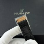 Hublot Classic Fusion Replica Watches Black Dial King Gold Bezel 42mm - Image 8