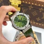 Hublot Classic Fusion Green Imitation Watches Weight 84 Grams Super Light JJZ Factory 42mm - Image 3
