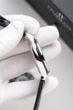 Hublot Classic Fusion Titanium Black Replica Watch  JJF Factory 38mm - Image 6