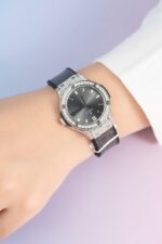 Hublot Classic Fusion Replica Watch Moissanite Diamond Hong Kong Gray Dial 33mm - Image 6