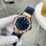Hublot Classic Fusion King Gold Blue Replica Watch HB Factory 38mm - Image 3