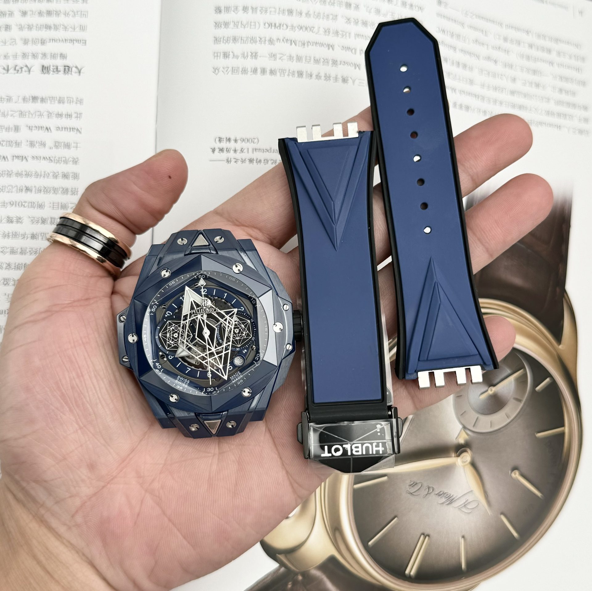 Dong-Ho-Hublot-Nam-Rep-11-Big-Bang-Unico-Blue-Ceramic-BBF-45mm-8.jpg Hublot Replica Watch Big Bang Sang Bleu II Blue Ceramic BBF Factory 45mm - Image 1