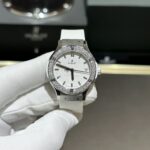 Hublot Classic Fusion Replica Women-s Watch White Moissanite Diamond HBF 33mm - Image 3
