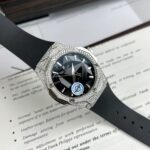 Hublot Orlinski Replica Watch Black Dial Custom Moissanite Diamonds APS Factory 40mm - Image 2