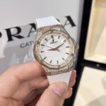 Hublot Orlinski King Gold Replica 11 Watch With Full Diamond Case White 40mm - Image 4