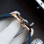 Hublot Copies Watches Classic Fusion King Gold Dial Blue Movement SW300 Rubber Strap 42mm - Image 5
