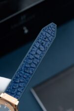 Hublot Replica Watch Classic Fusion King Gold Dial Blue 33mm - Image 10