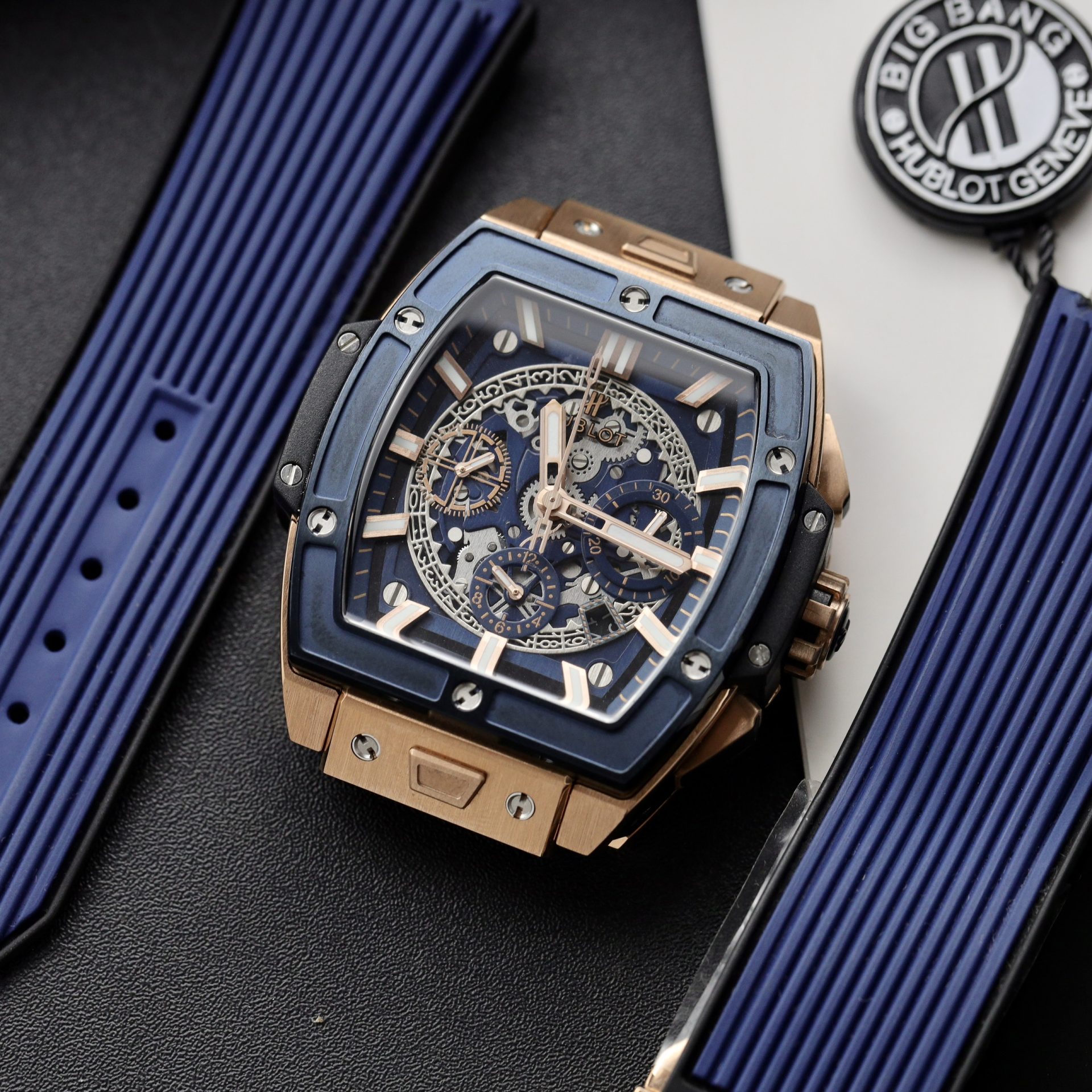 Dong-Ho-Hublot-Spirit-Of-Big-Bang-King-Gold-Vien-Gom-Xanh-Rep-11-42mm-4.jpg Hublot Replica Watches Spirit Of Big Bang King Gold Bezel Ceramic Blue 42mm - Image 1
