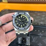 Audemars Piguet Replica Watches Royal Oak Offshore 15720ST Black APS Factory 42mm