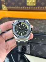 Audemars Piguet Replica Watches Royal Oak Offshore 15720ST Black APS Factory 42mm
