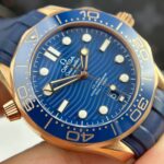 Omega Seamaster Diver 300M Replica Watch Blue Dial Rubber Strap VSF 42mm - Image 3