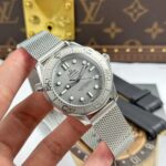 Omega Seamaster Diver 300m Replica Watch Gray Dial VS Factory 42mm - Image 3