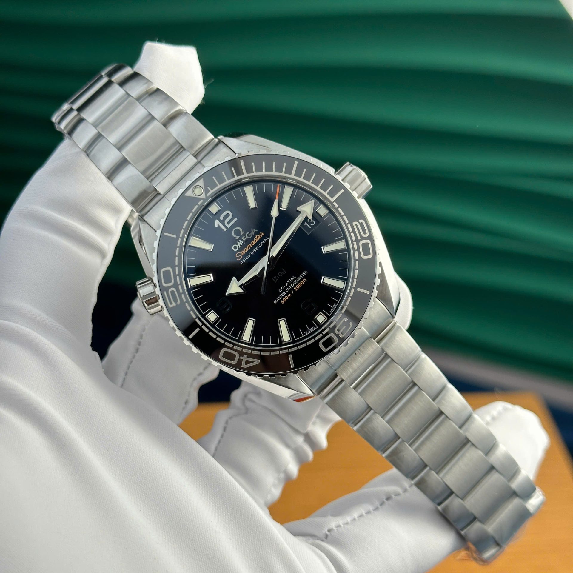 Dong-Ho-Omega-Seamaster-Planet-Ocean-600M-Replica-11-Day-Kim-Loai-VSF-43-1.jpg Omega Seamaster Planet Ocean 600M Replica Watch Metal Wire VS Factory 43.5mm - Image 1