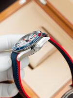 Omega Seamaster Planet Ocean 600M Replica Watches White Dial Rubber Strap VS Factory 43.5mm - Image 9
