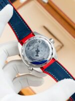 Omega Seamaster Planet Ocean 600M Replica Watches White Dial Rubber Strap VS Factory 43.5mm - Image 11