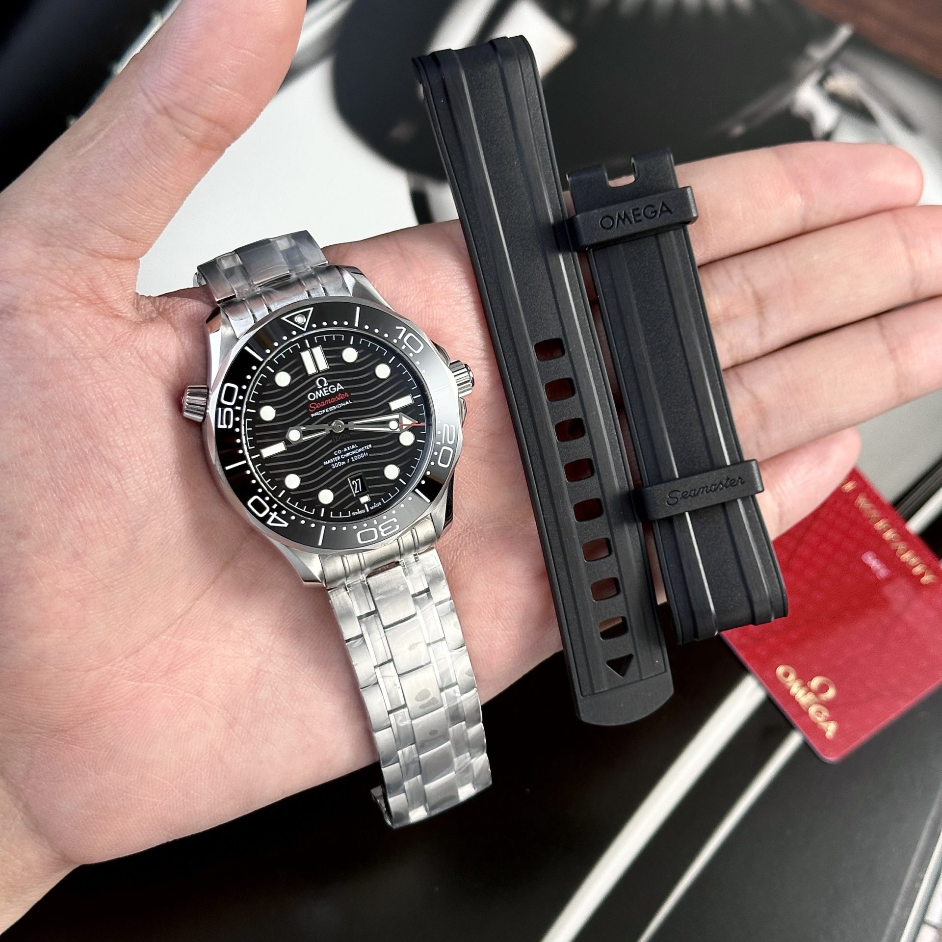 Dong-Ho-Omega-Seamaster-Replica-11-Nha-May-VS-Nam-Mau-Den-2.jpg Omega Seamaster Diver 300m Co-Axial Replica Watch Black Dial VS Factory 42mm - Image 1