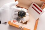 Omega Replica Watch Seamaster Demi Gold Black Dial VS Factory Demi Gold 42mm - Image 3