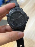 Omega Seamaster Replica Watch Black Ceramic Case Rubber Strap VS Factory 42mm - Image 2