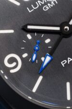 Panerai Luminor GMT PAM1176 Carbon Copies Watches Fabic Strap VS Factory 44mm - Image 5