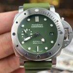Panerai Submersible PAM01055 Replica Watches Green Dial Automatic Movement VS Factory 42mm - Image 3